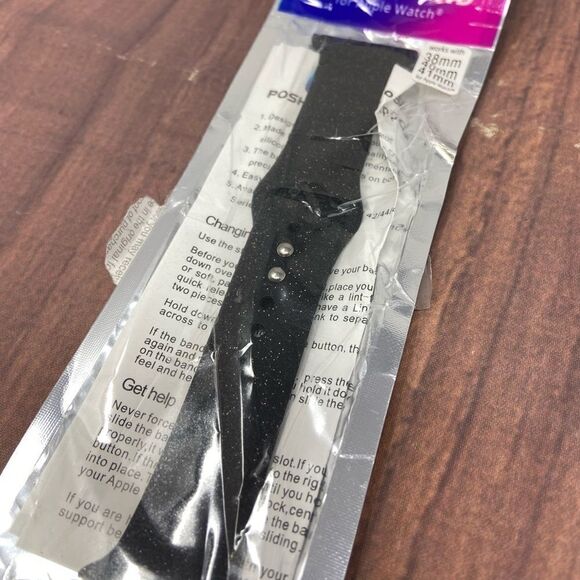 MACY’S BLACK SPECKLED SILICONE APPLE WATCH BAND COMPATIBLE WITH 38mm-41mm 1692 - Picture 2 of 5